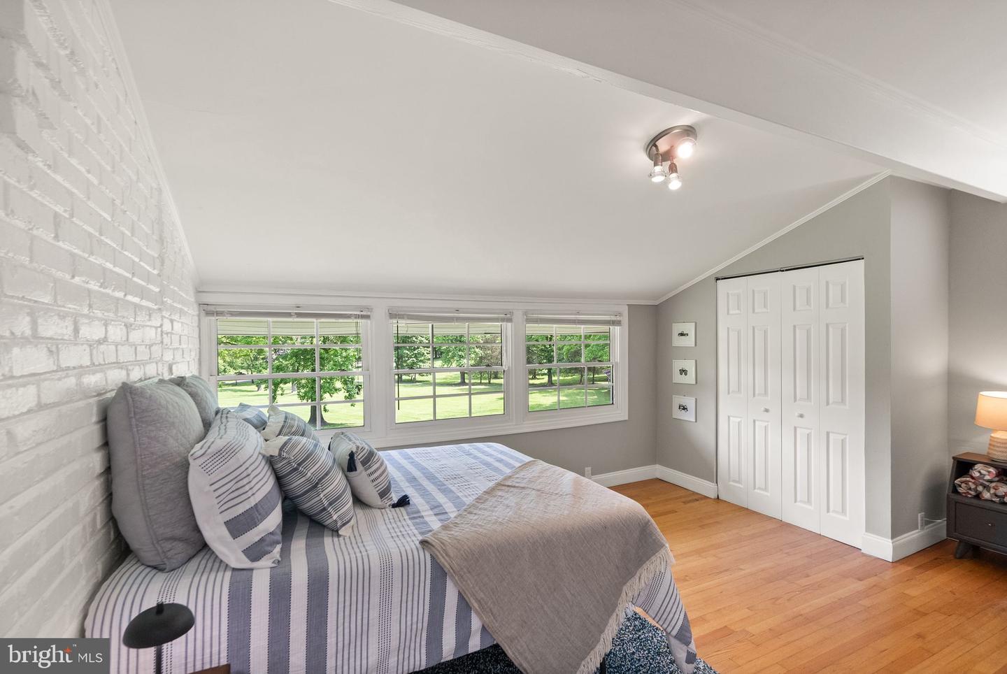 6612 BRIARCROFT ST, CLIFTON, Virginia 20124, 6 Bedrooms Bedrooms, ,5 BathroomsBathrooms,Residential,For sale,6612 BRIARCROFT ST,VAFX2244724 MLS # VAFX2244724
