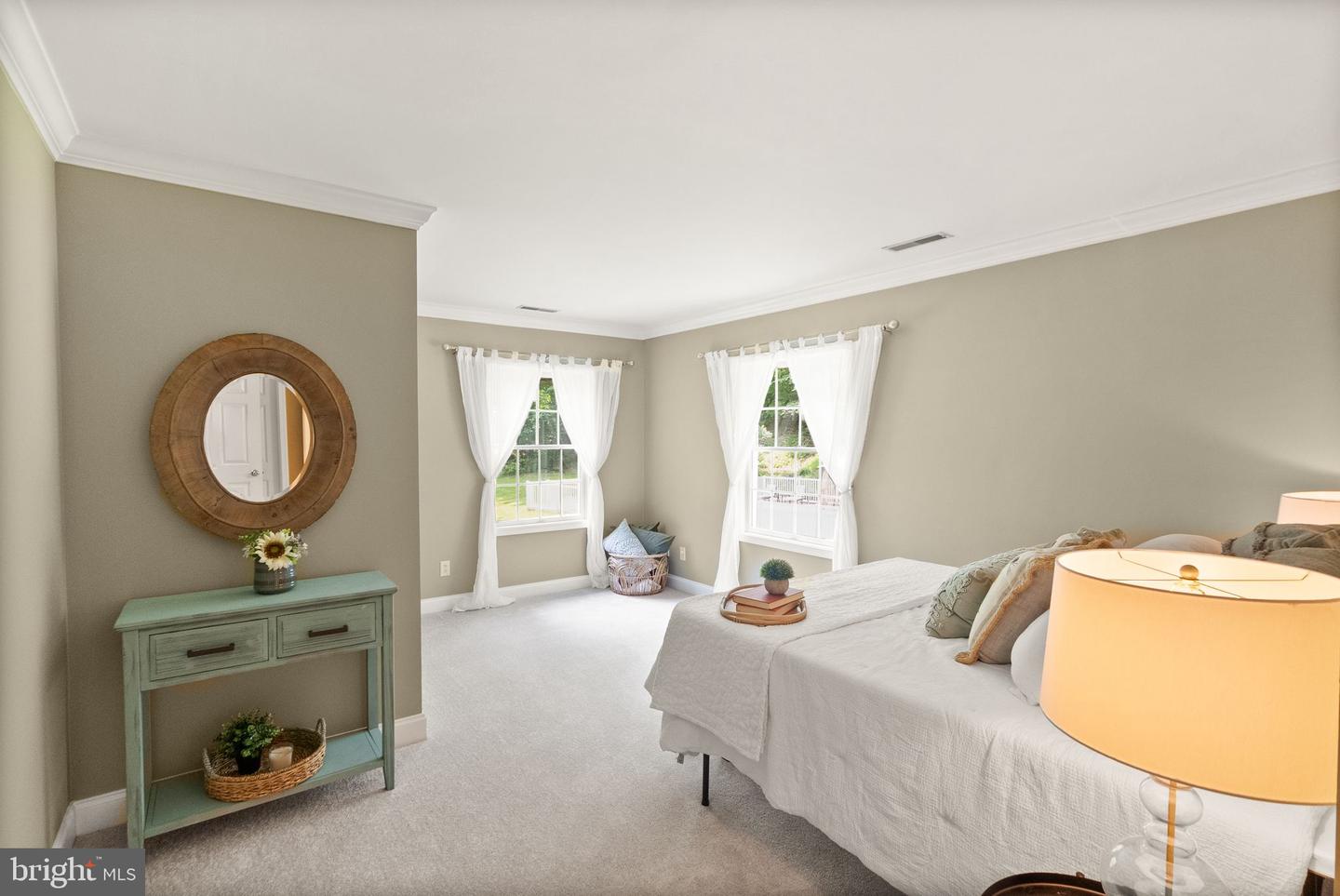 6612 BRIARCROFT ST, CLIFTON, Virginia 20124, 6 Bedrooms Bedrooms, ,5 BathroomsBathrooms,Residential,For sale,6612 BRIARCROFT ST,VAFX2244724 MLS # VAFX2244724