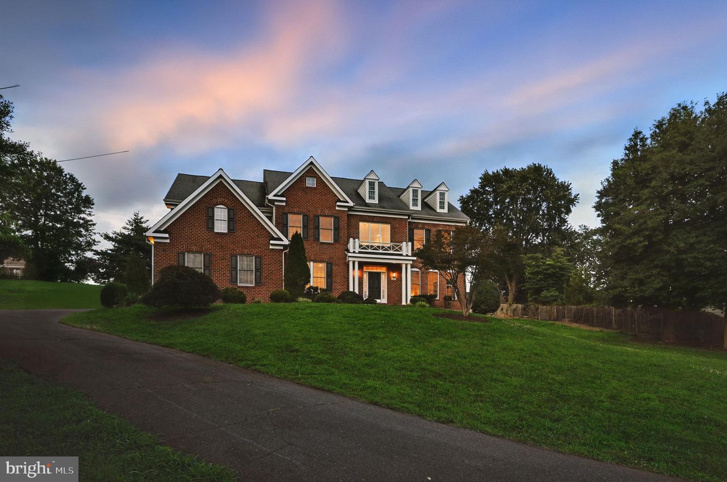 6634 BRAWNER ST, MCLEAN, Virginia 22101, 5 Bedrooms Bedrooms, ,4 BathroomsBathrooms,Residential,For sale,6634 BRAWNER ST,VAFX2244890 MLS # VAFX2244890