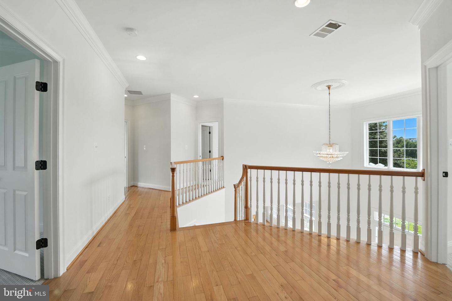 6634 BRAWNER ST, MCLEAN, Virginia 22101, 5 Bedrooms Bedrooms, ,4 BathroomsBathrooms,Residential,For sale,6634 BRAWNER ST,VAFX2244890 MLS # VAFX2244890