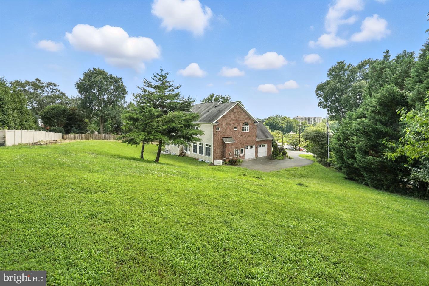 6634 BRAWNER ST, MCLEAN, Virginia 22101, 5 Bedrooms Bedrooms, ,4 BathroomsBathrooms,Residential,For sale,6634 BRAWNER ST,VAFX2244890 MLS # VAFX2244890