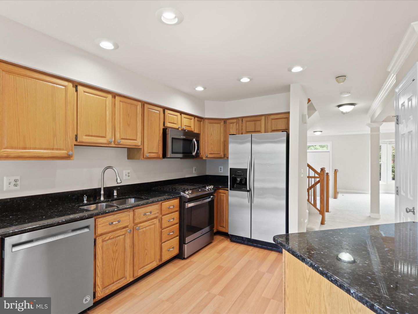 12784 DOGWOOD HILLS LN, FAIRFAX, Virginia 22033, 3 Bedrooms Bedrooms, ,2 BathroomsBathrooms,Residential,For sale,12784 DOGWOOD HILLS LN,VAFX2244894 MLS # VAFX2244894