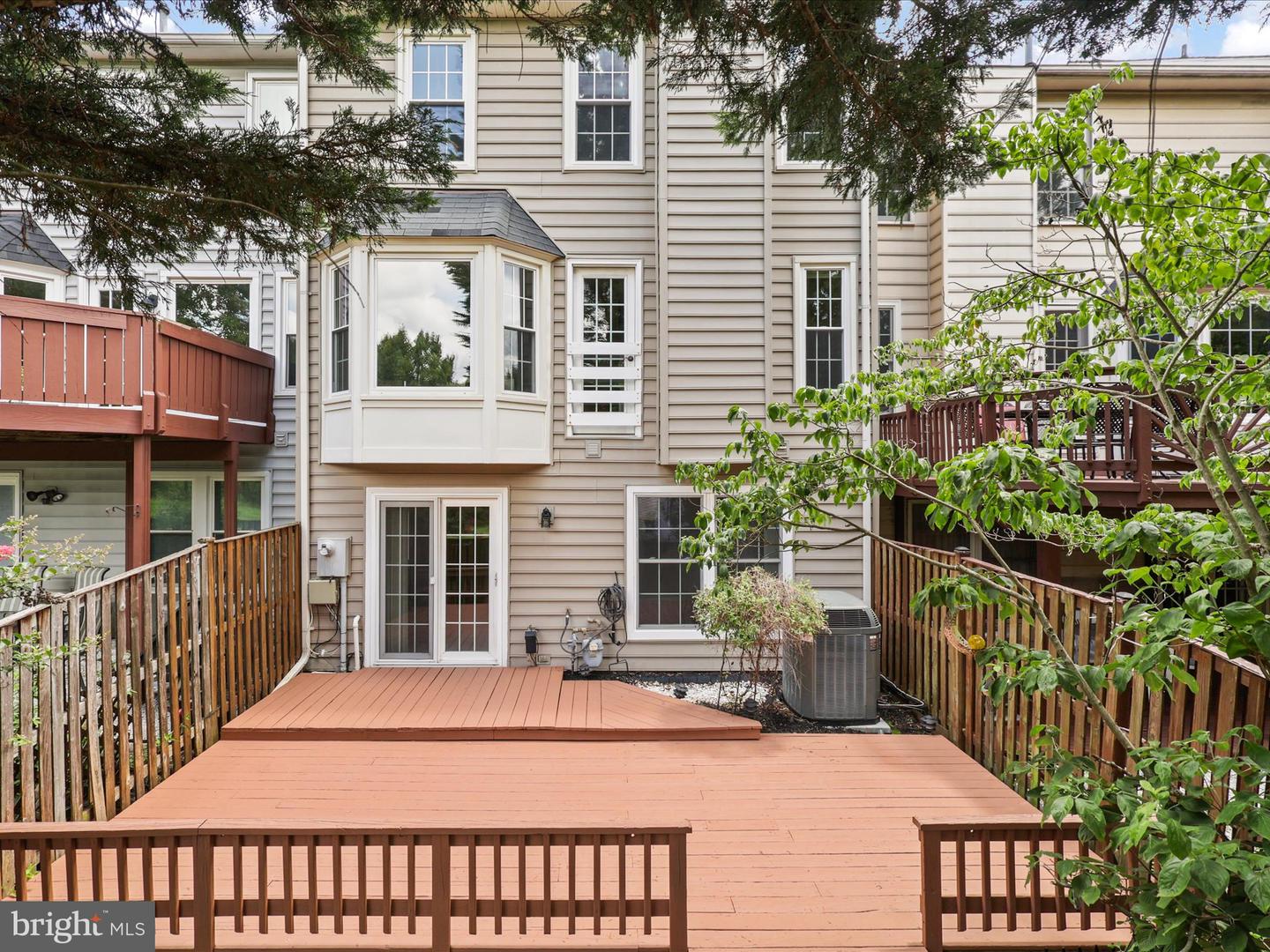 12784 DOGWOOD HILLS LN, FAIRFAX, Virginia 22033, 3 Bedrooms Bedrooms, ,2 BathroomsBathrooms,Residential,For sale,12784 DOGWOOD HILLS LN,VAFX2244894 MLS # VAFX2244894