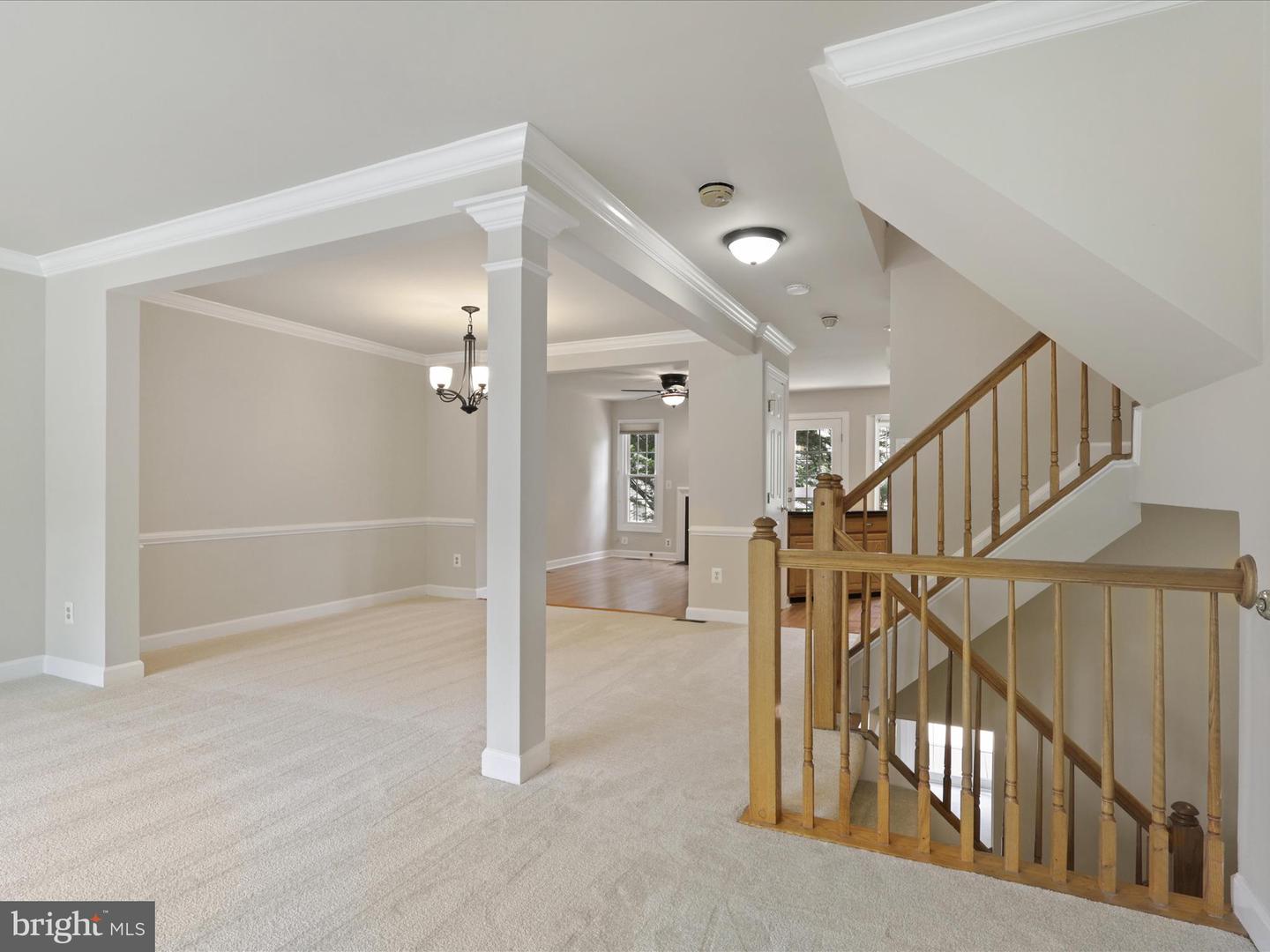 12784 DOGWOOD HILLS LN, FAIRFAX, Virginia 22033, 3 Bedrooms Bedrooms, ,2 BathroomsBathrooms,Residential,For sale,12784 DOGWOOD HILLS LN,VAFX2244894 MLS # VAFX2244894
