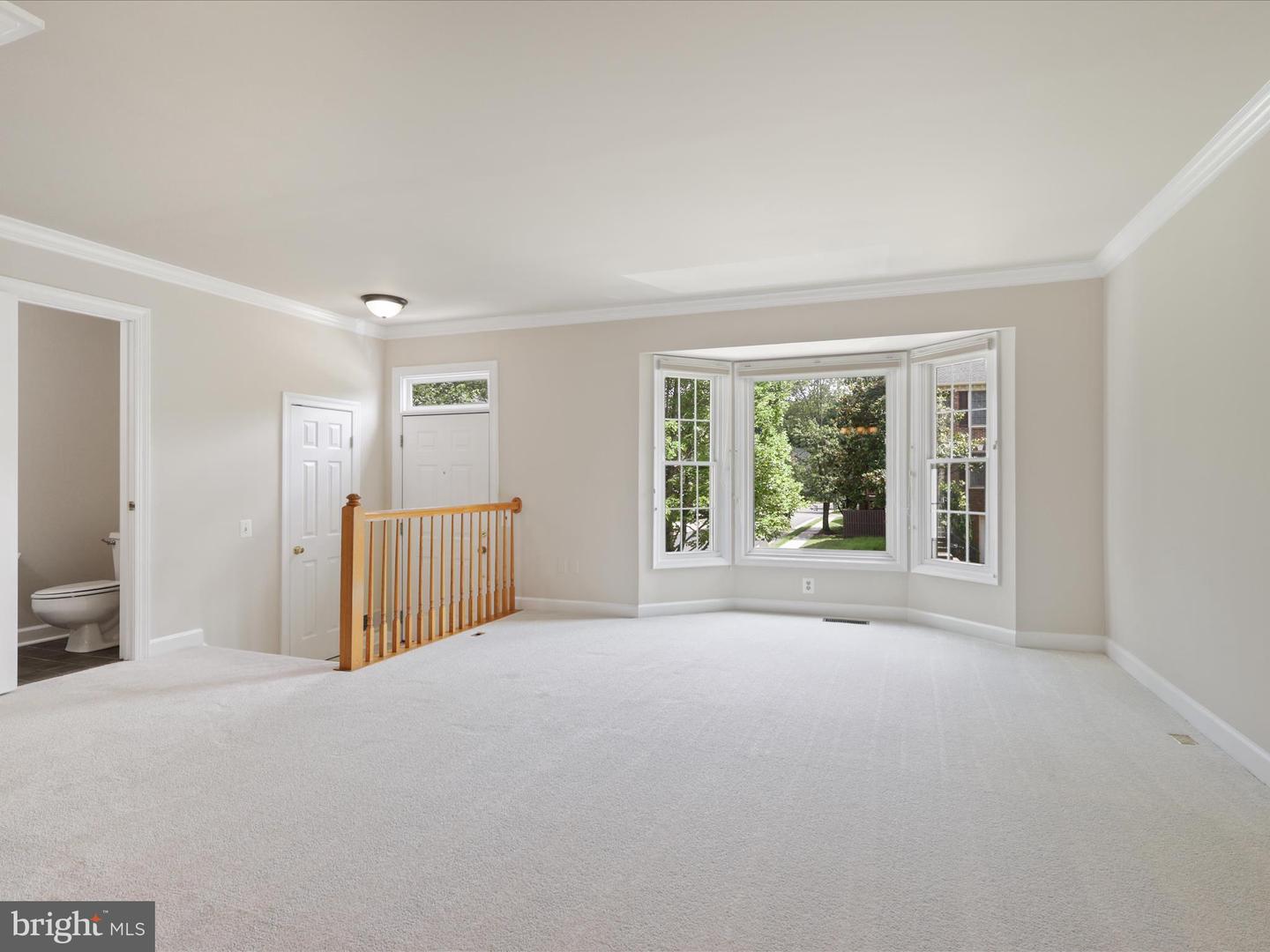 12784 DOGWOOD HILLS LN, FAIRFAX, Virginia 22033, 3 Bedrooms Bedrooms, ,2 BathroomsBathrooms,Residential,For sale,12784 DOGWOOD HILLS LN,VAFX2244894 MLS # VAFX2244894