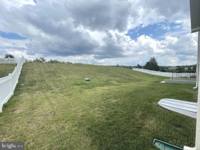 2328 HAWKSHILL DR, JEFFERSONTON, Virginia 22724, 4 Bedrooms Bedrooms, ,2 BathroomsBathrooms,Residential,For sale,2328 HAWKSHILL DR,VACU2010714 MLS # VACU2010714