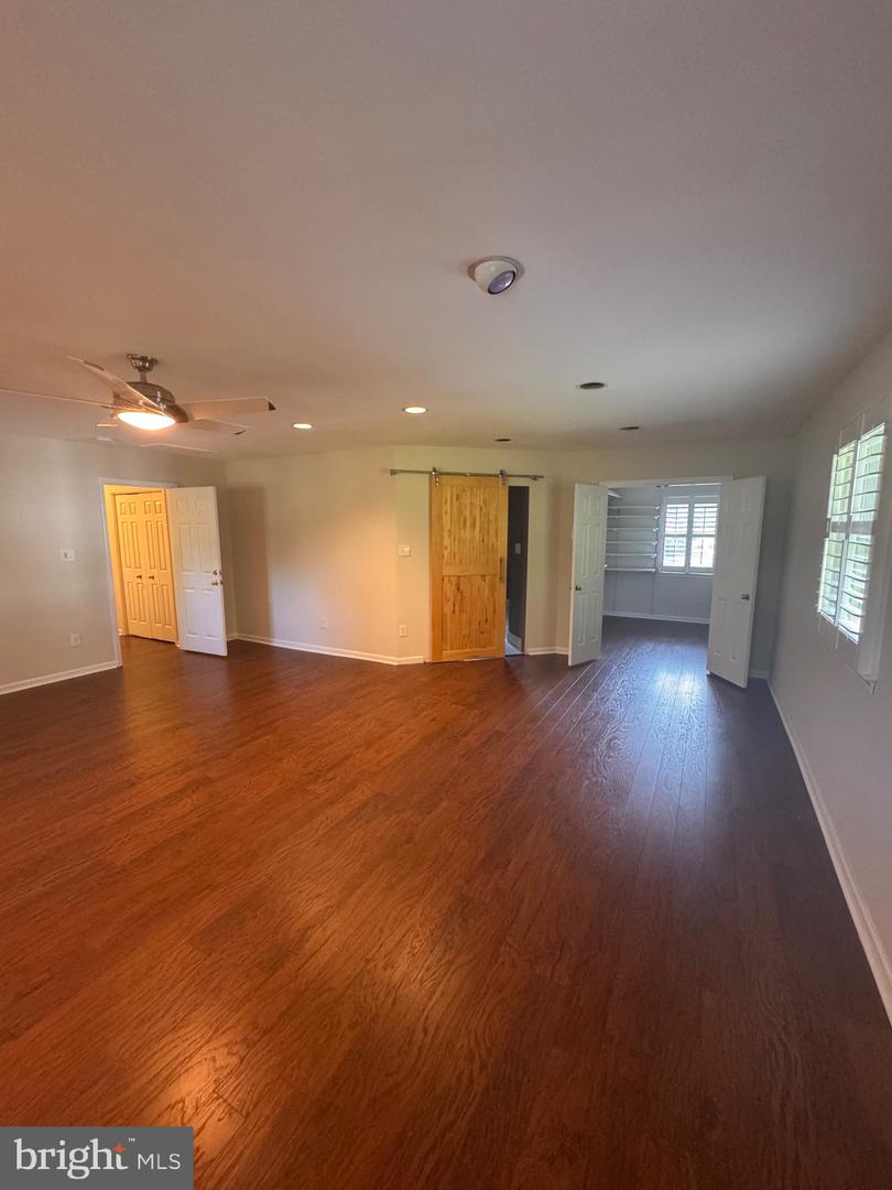 2055 KEDGE DR, VIENNA, Virginia 22181, 5 Bedrooms Bedrooms, ,4 BathroomsBathrooms,Residential,For sale,2055 KEDGE DR,VAFX2245696 MLS # VAFX2245696