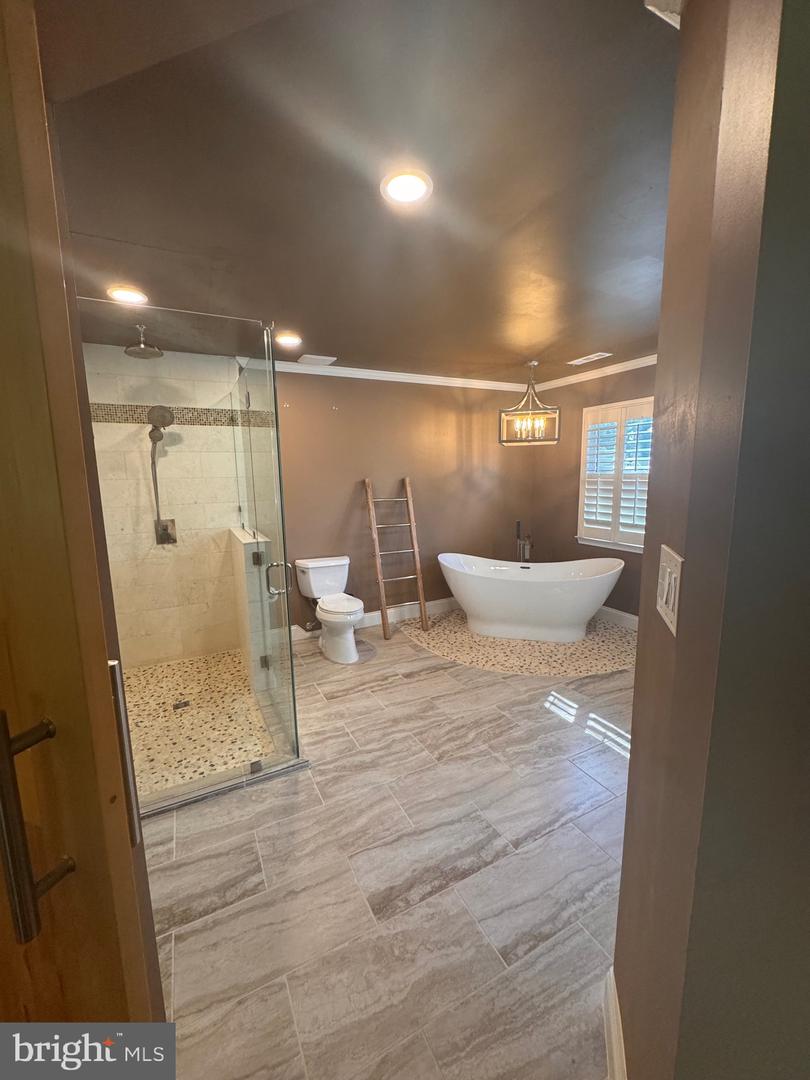 2055 KEDGE DR, VIENNA, Virginia 22181, 5 Bedrooms Bedrooms, ,4 BathroomsBathrooms,Residential,For sale,2055 KEDGE DR,VAFX2245696 MLS # VAFX2245696