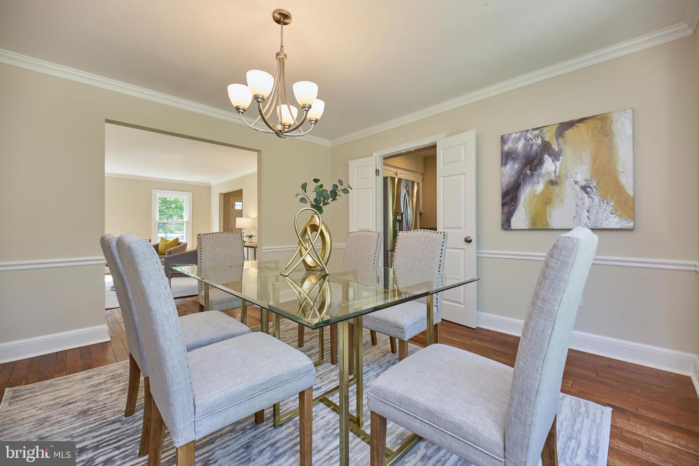 2055 KEDGE DR, VIENNA, Virginia 22181, 5 Bedrooms Bedrooms, ,4 BathroomsBathrooms,Residential,For sale,2055 KEDGE DR,VAFX2245696 MLS # VAFX2245696