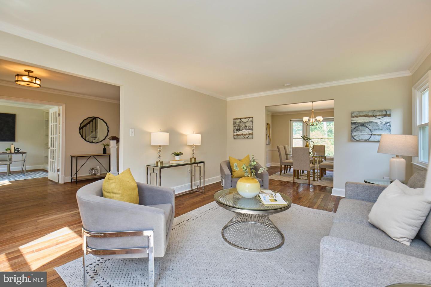 2055 KEDGE DR, VIENNA, Virginia 22181, 5 Bedrooms Bedrooms, ,4 BathroomsBathrooms,Residential,For sale,2055 KEDGE DR,VAFX2245696 MLS # VAFX2245696