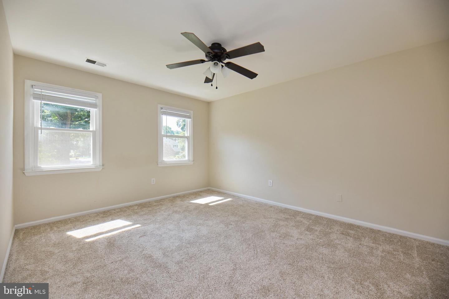 2055 KEDGE DR, VIENNA, Virginia 22181, 5 Bedrooms Bedrooms, ,4 BathroomsBathrooms,Residential,For sale,2055 KEDGE DR,VAFX2245696 MLS # VAFX2245696