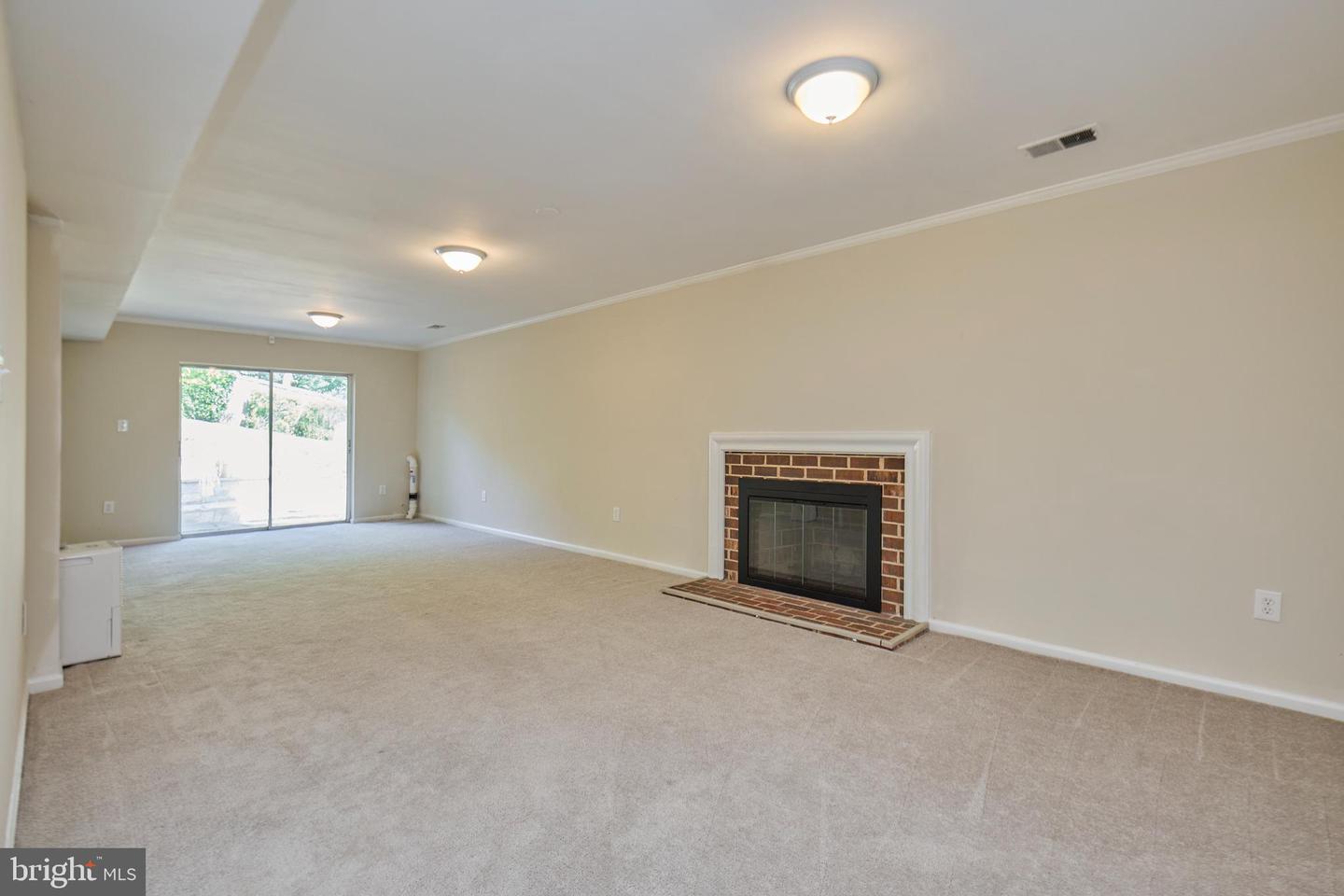 2055 KEDGE DR, VIENNA, Virginia 22181, 5 Bedrooms Bedrooms, ,4 BathroomsBathrooms,Residential,For sale,2055 KEDGE DR,VAFX2245696 MLS # VAFX2245696
