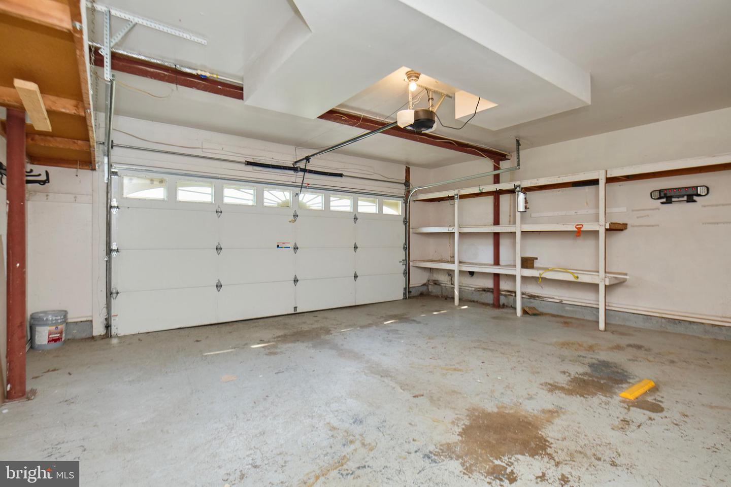2055 KEDGE DR, VIENNA, Virginia 22181, 5 Bedrooms Bedrooms, ,4 BathroomsBathrooms,Residential,For sale,2055 KEDGE DR,VAFX2245696 MLS # VAFX2245696