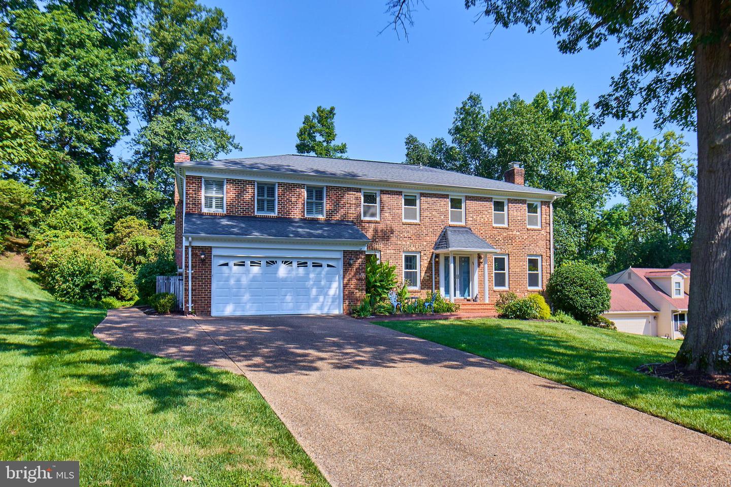 2055 KEDGE DR, VIENNA, Virginia 22181, 5 Bedrooms Bedrooms, ,4 BathroomsBathrooms,Residential,For sale,2055 KEDGE DR,VAFX2245696 MLS # VAFX2245696