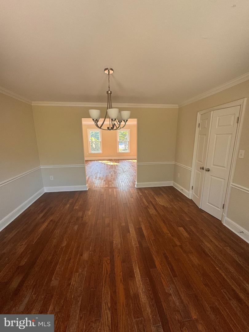 2055 KEDGE DR, VIENNA, Virginia 22181, 5 Bedrooms Bedrooms, ,4 BathroomsBathrooms,Residential,For sale,2055 KEDGE DR,VAFX2245696 MLS # VAFX2245696