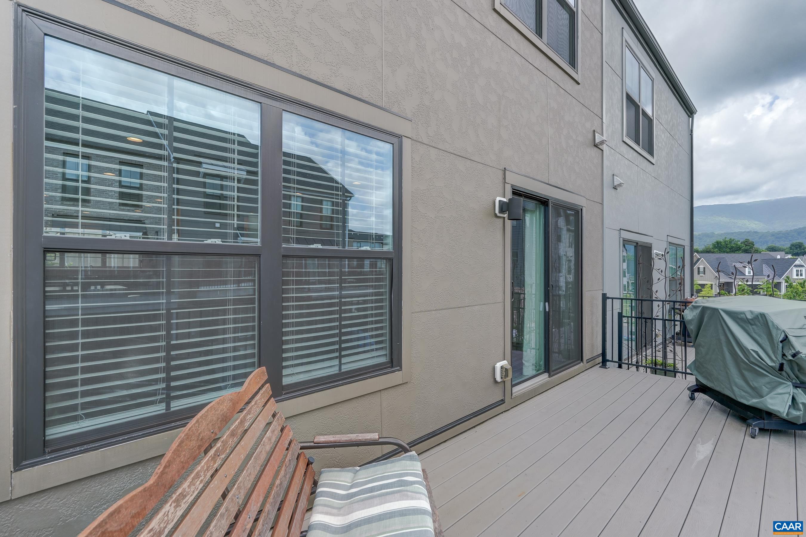 Deck.