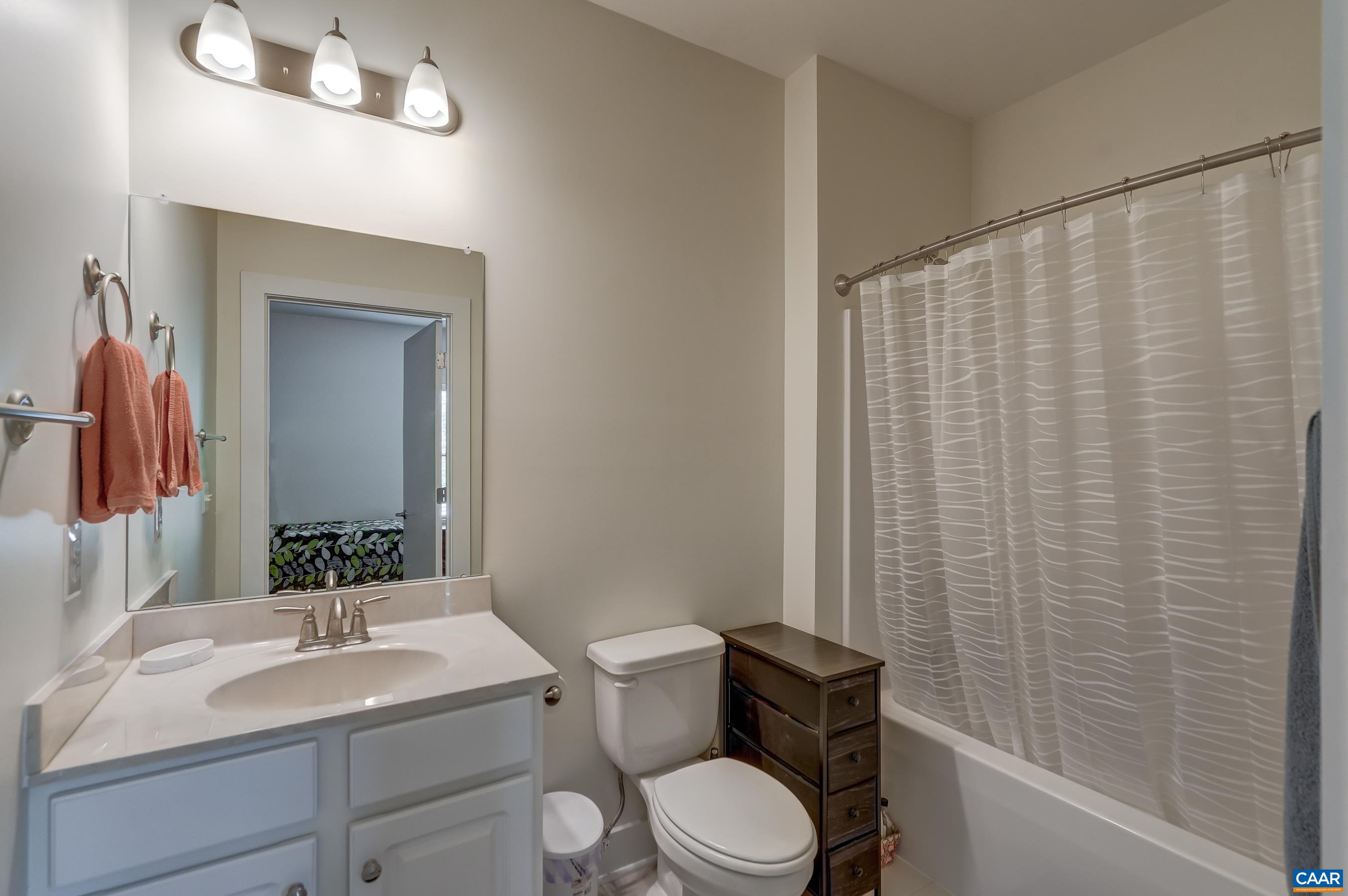 Private guest bathroom.