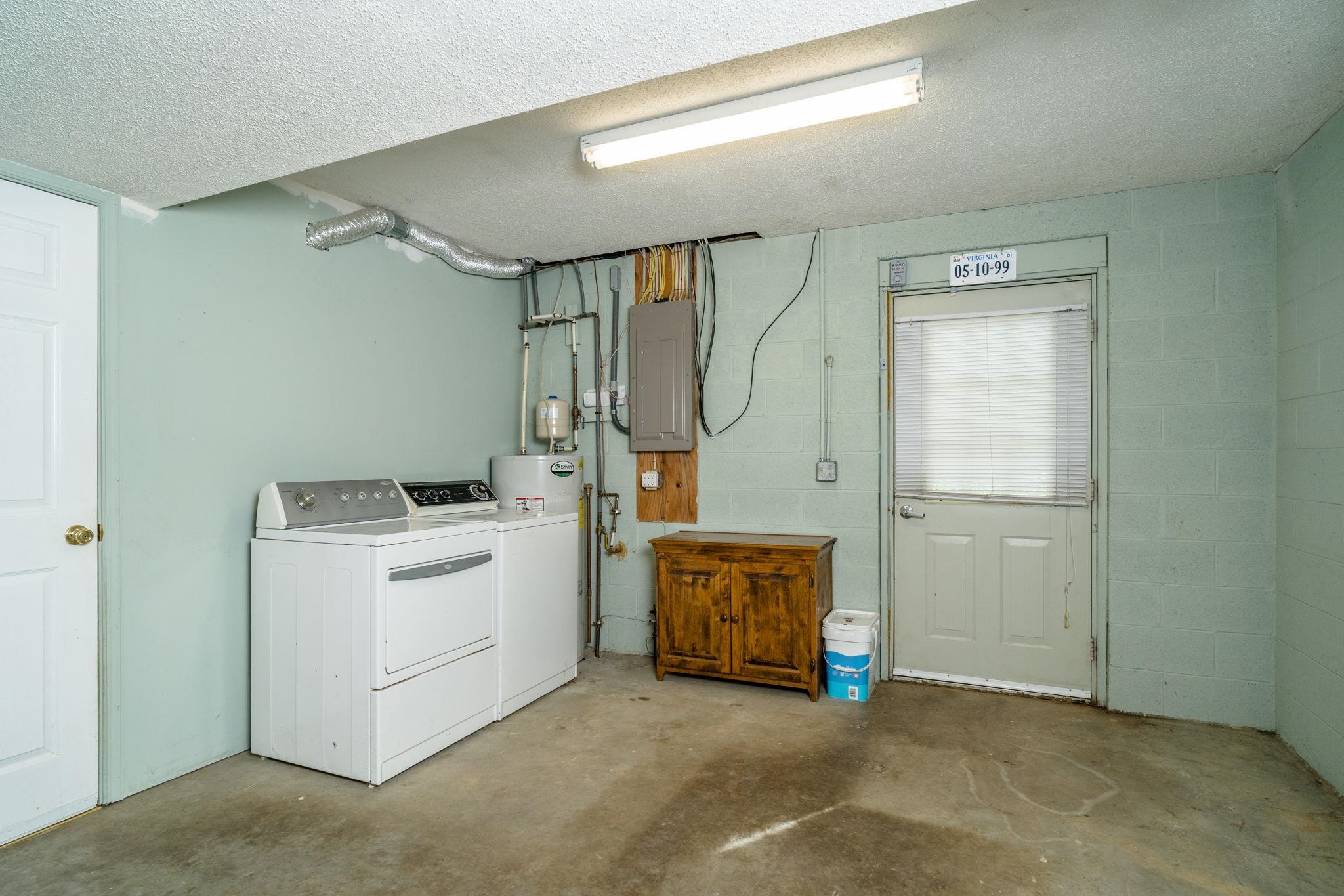 6087 W DONNAGAIL DR, PENN LAIRD, Virginia 22846, 4 Bedrooms Bedrooms, ,2 BathroomsBathrooms,Residential,6087 W DONNAGAIL DR,666936 MLS # 666936