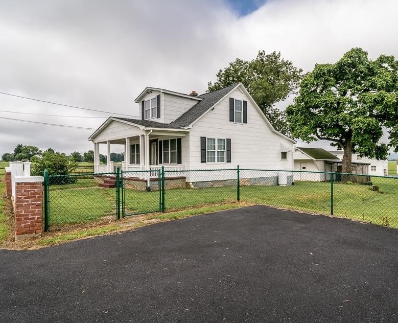 164 FLEEBURG RD, SHENANDOAH, Virginia 22849, 3 Bedrooms Bedrooms, ,1 BathroomBathrooms,Residential,164 FLEEBURG RD,666938 MLS # 666938
