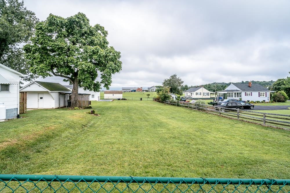 164 FLEEBURG RD, SHENANDOAH, Virginia 22849, 3 Bedrooms Bedrooms, ,1 BathroomBathrooms,Residential,164 FLEEBURG RD,666938 MLS # 666938