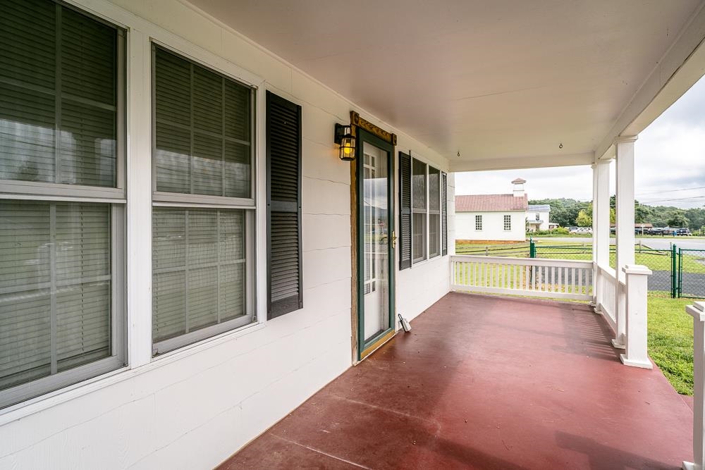 164 FLEEBURG RD, SHENANDOAH, Virginia 22849, 3 Bedrooms Bedrooms, ,1 BathroomBathrooms,Residential,164 FLEEBURG RD,666938 MLS # 666938