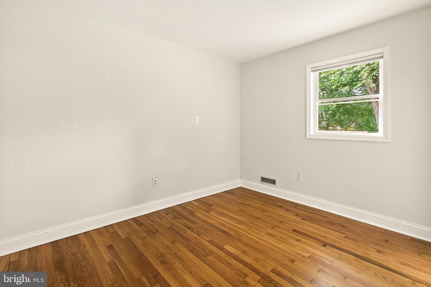 1812 OLNEY RD, FALLS CHURCH, Virginia 22043, 4 Bedrooms Bedrooms, ,2 BathroomsBathrooms,Residential,For sale,1812 OLNEY RD,VAFX2246568 MLS # VAFX2246568