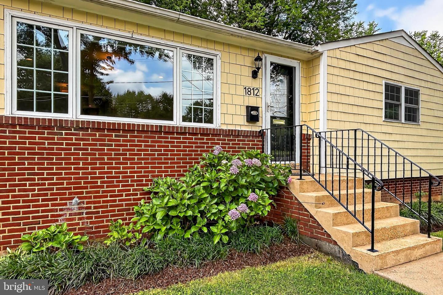 1812 OLNEY RD, FALLS CHURCH, Virginia 22043, 4 Bedrooms Bedrooms, ,2 BathroomsBathrooms,Residential,For sale,1812 OLNEY RD,VAFX2246568 MLS # VAFX2246568