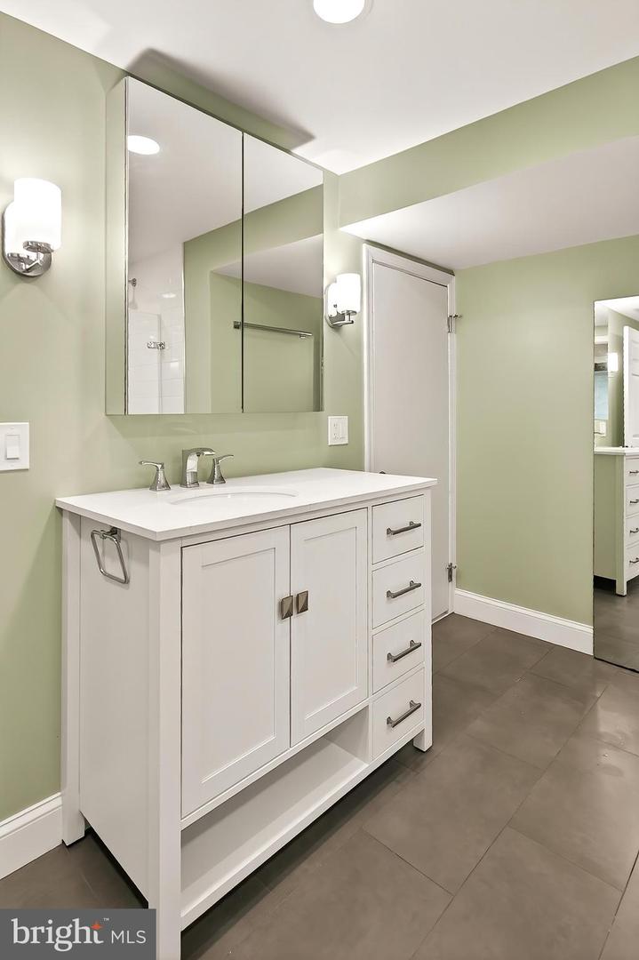 1812 OLNEY RD, FALLS CHURCH, Virginia 22043, 4 Bedrooms Bedrooms, ,2 BathroomsBathrooms,Residential,For sale,1812 OLNEY RD,VAFX2246568 MLS # VAFX2246568