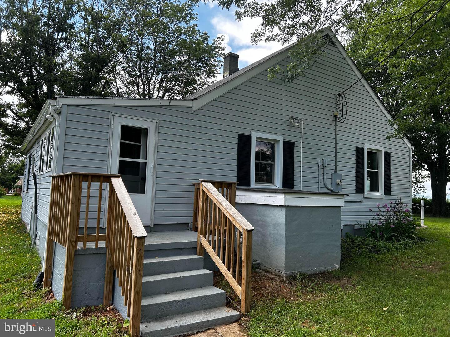8060 JAMES MONROE HWY, CULPEPER, Virginia 22701, 2 Bedrooms Bedrooms, ,1 BathroomBathrooms,Residential,For sale,8060 JAMES MONROE HWY,VACU2010764 MLS # VACU2010764