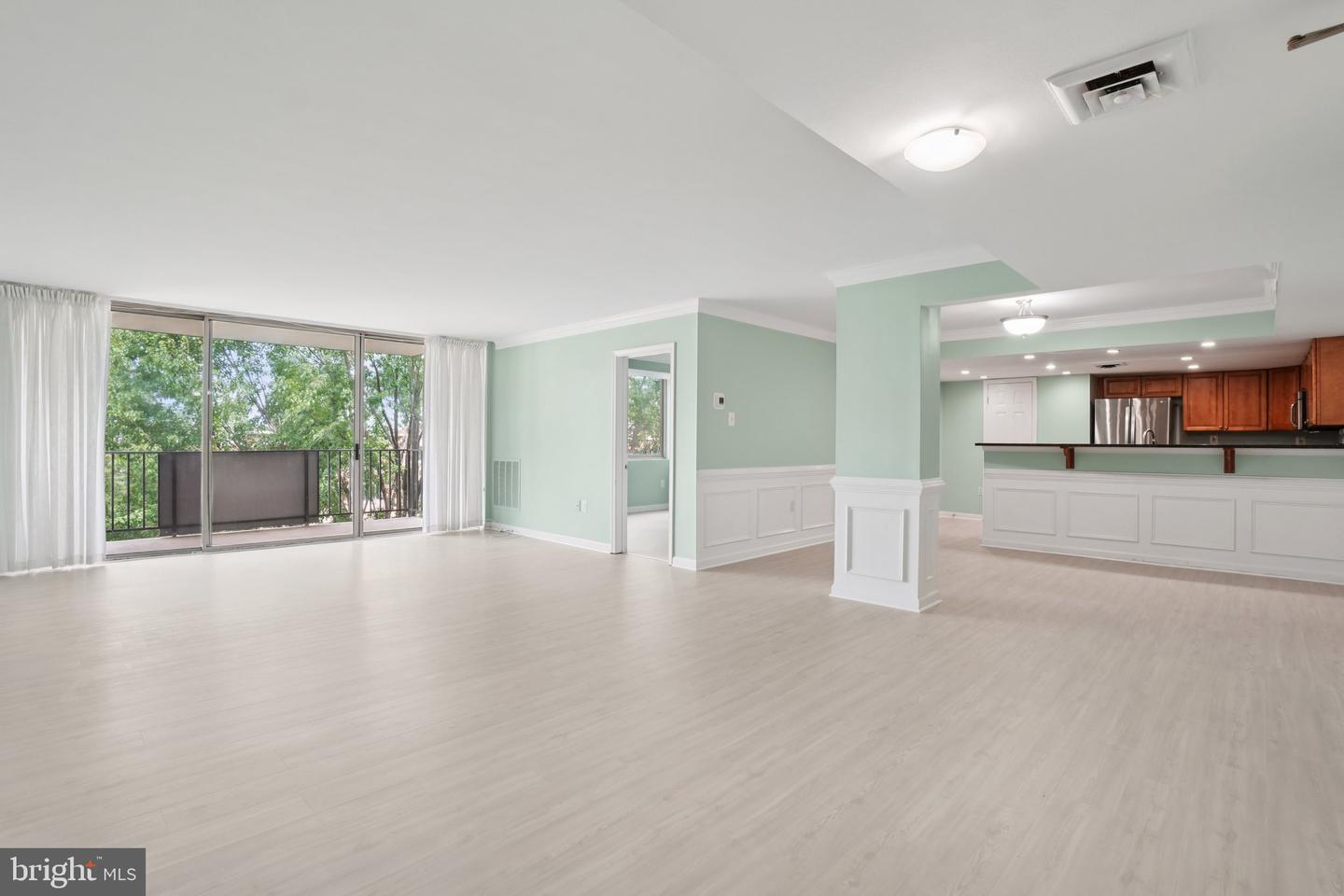 1515 S ARLINGTON RIDGE RD #603, ARLINGTON, Virginia 22202, 2 Bedrooms Bedrooms, ,2 BathroomsBathrooms,Residential,For sale,1515 S ARLINGTON RIDGE RD #603,VAAR2059070 MLS # VAAR2059070
