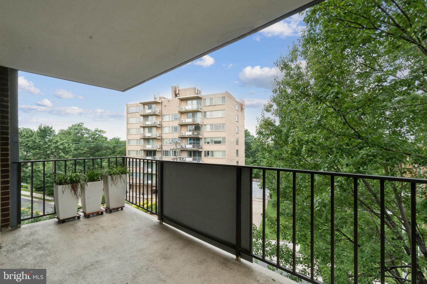 1515 S ARLINGTON RIDGE RD #603, ARLINGTON, Virginia 22202, 2 Bedrooms Bedrooms, ,2 BathroomsBathrooms,Residential,For sale,1515 S ARLINGTON RIDGE RD #603,VAAR2059070 MLS # VAAR2059070