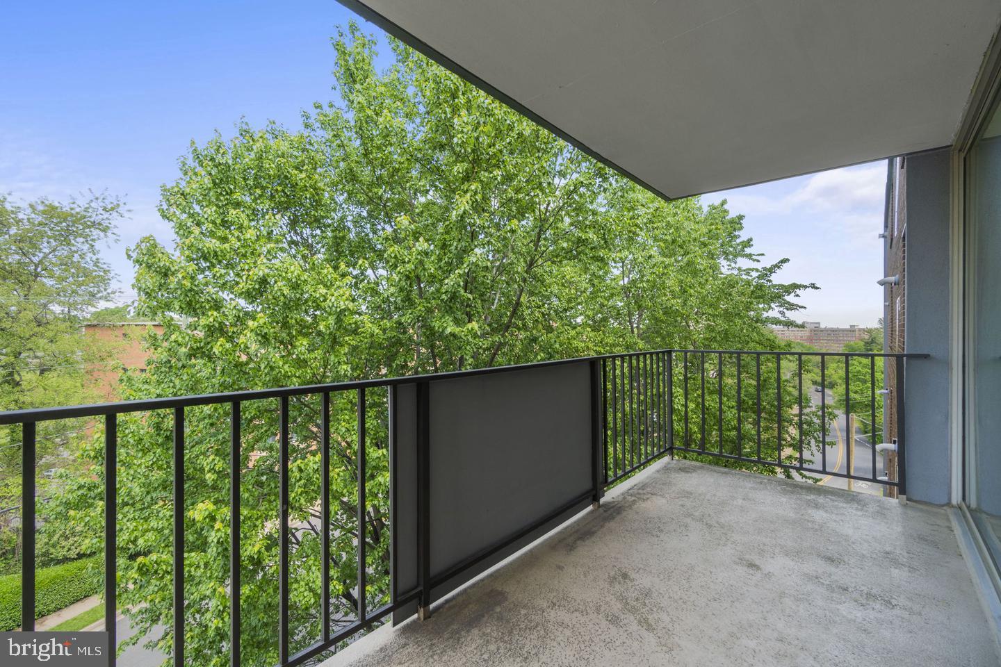 1515 S ARLINGTON RIDGE RD #603, ARLINGTON, Virginia 22202, 2 Bedrooms Bedrooms, ,2 BathroomsBathrooms,Residential,For sale,1515 S ARLINGTON RIDGE RD #603,VAAR2059070 MLS # VAAR2059070