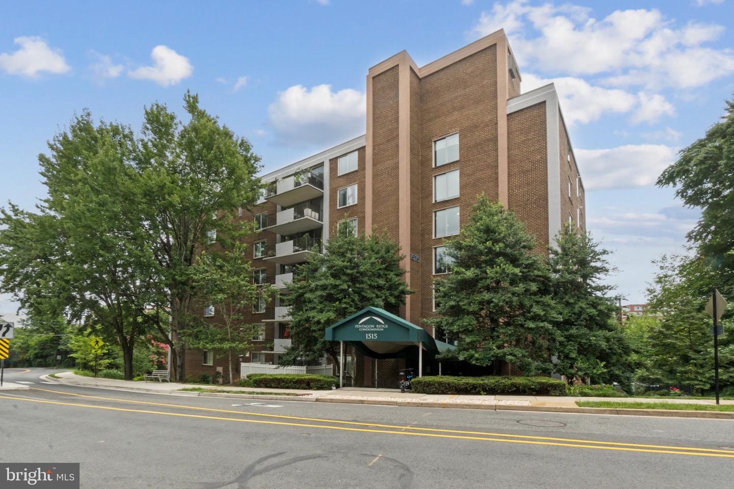 1515 S ARLINGTON RIDGE RD #603, ARLINGTON, Virginia 22202, 2 Bedrooms Bedrooms, ,2 BathroomsBathrooms,Residential,For sale,1515 S ARLINGTON RIDGE RD #603,VAAR2059070 MLS # VAAR2059070