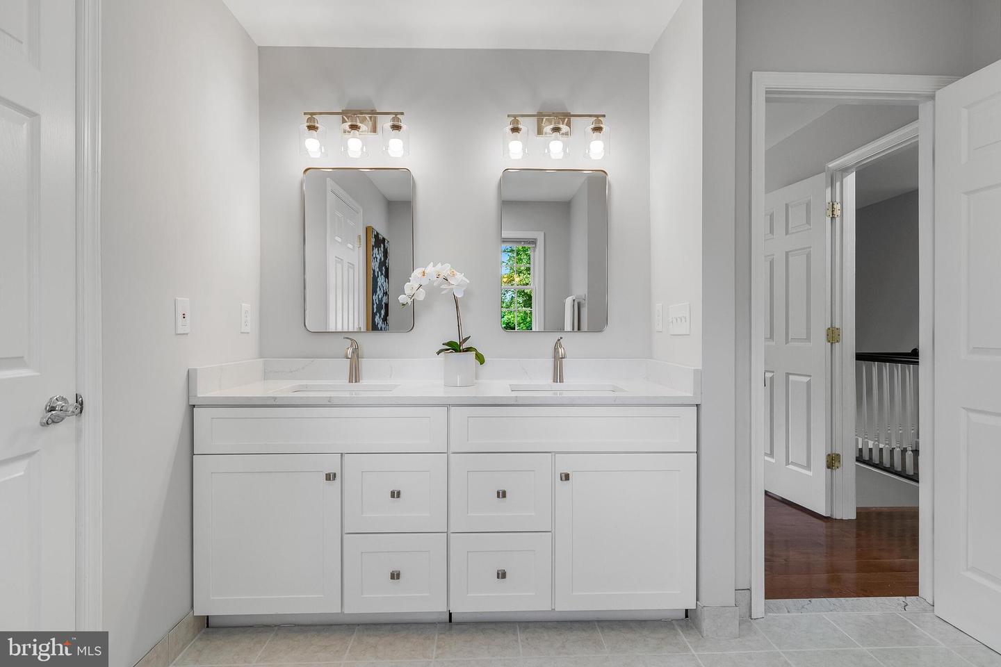 9956 CORSICA ST, VIENNA, Virginia 22181, 4 Bedrooms Bedrooms, ,3 BathroomsBathrooms,Residential,For sale,9956 CORSICA ST,VAFX2247178 MLS # VAFX2247178