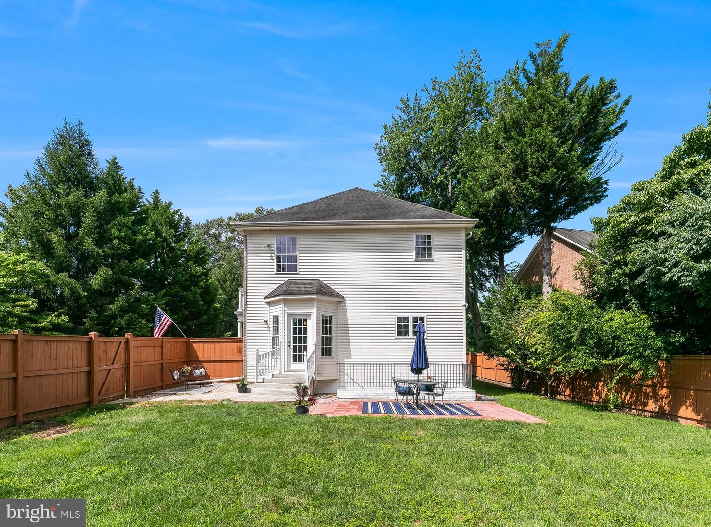 9956 CORSICA ST, VIENNA, Virginia 22181, 4 Bedrooms Bedrooms, ,3 BathroomsBathrooms,Residential,For sale,9956 CORSICA ST,VAFX2247178 MLS # VAFX2247178