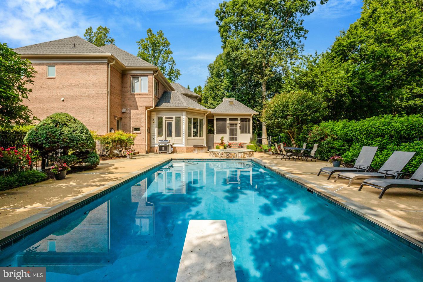10910 SHALLOW CREEK DR, GREAT FALLS, Virginia 22066, 5 Bedrooms Bedrooms, ,5 BathroomsBathrooms,Residential,For sale,10910 SHALLOW CREEK DR,VAFX2247266 MLS # VAFX2247266