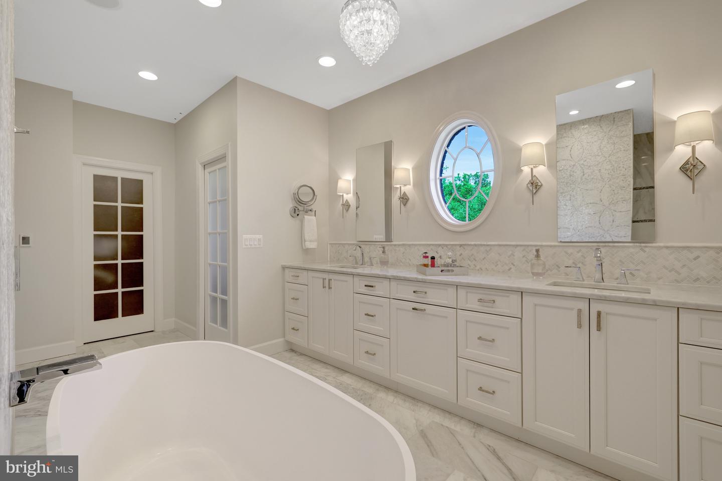 10910 SHALLOW CREEK DR, GREAT FALLS, Virginia 22066, 5 Bedrooms Bedrooms, ,5 BathroomsBathrooms,Residential,For sale,10910 SHALLOW CREEK DR,VAFX2247266 MLS # VAFX2247266