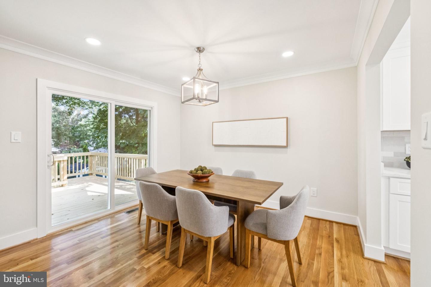 2437 ROCKBRIDGE ST, VIENNA, Virginia 22180, 4 Bedrooms Bedrooms, ,3 BathroomsBathrooms,Residential,For sale,2437 ROCKBRIDGE ST,VAFX2247456 MLS # VAFX2247456