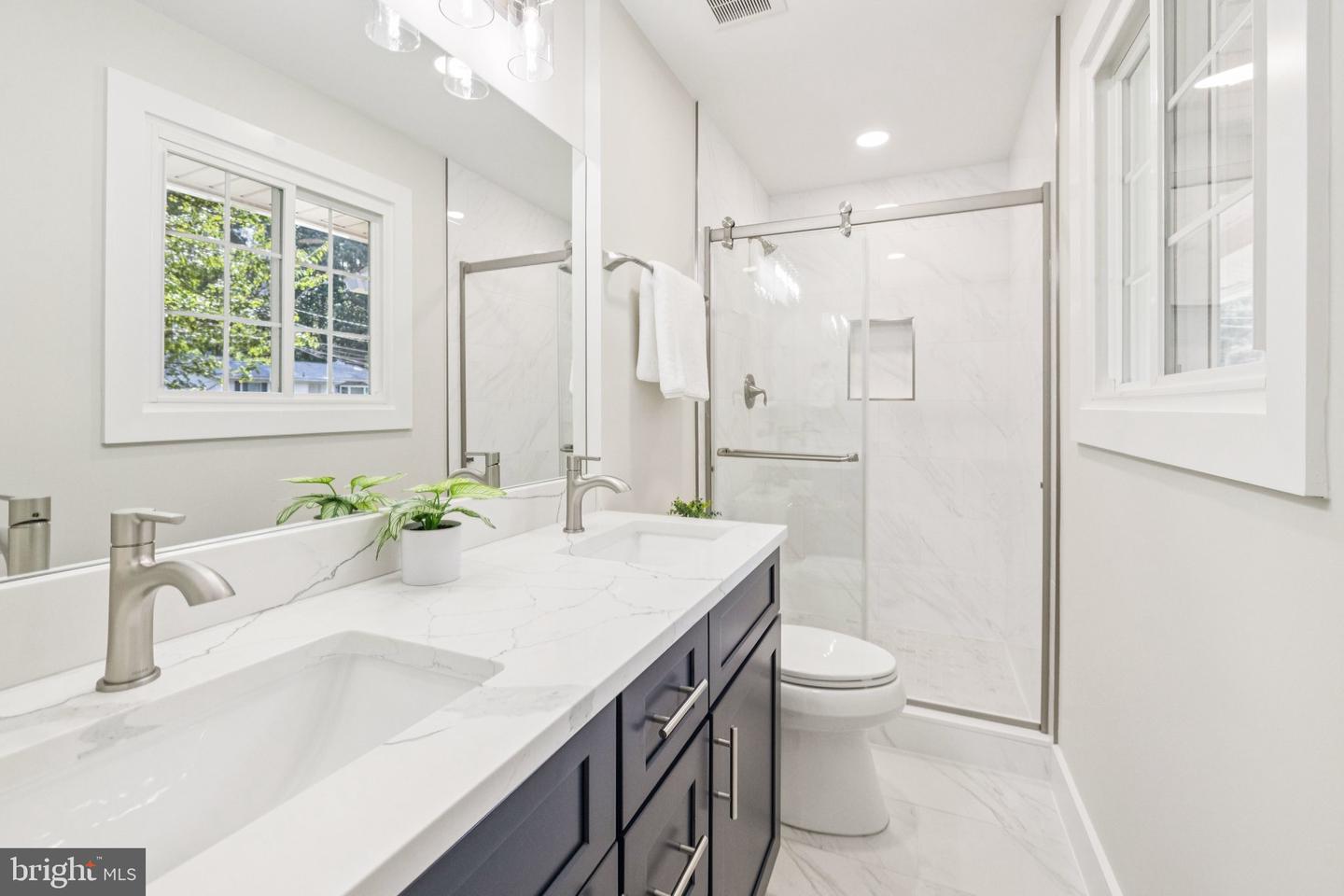 2437 ROCKBRIDGE ST, VIENNA, Virginia 22180, 4 Bedrooms Bedrooms, ,3 BathroomsBathrooms,Residential,For sale,2437 ROCKBRIDGE ST,VAFX2247456 MLS # VAFX2247456