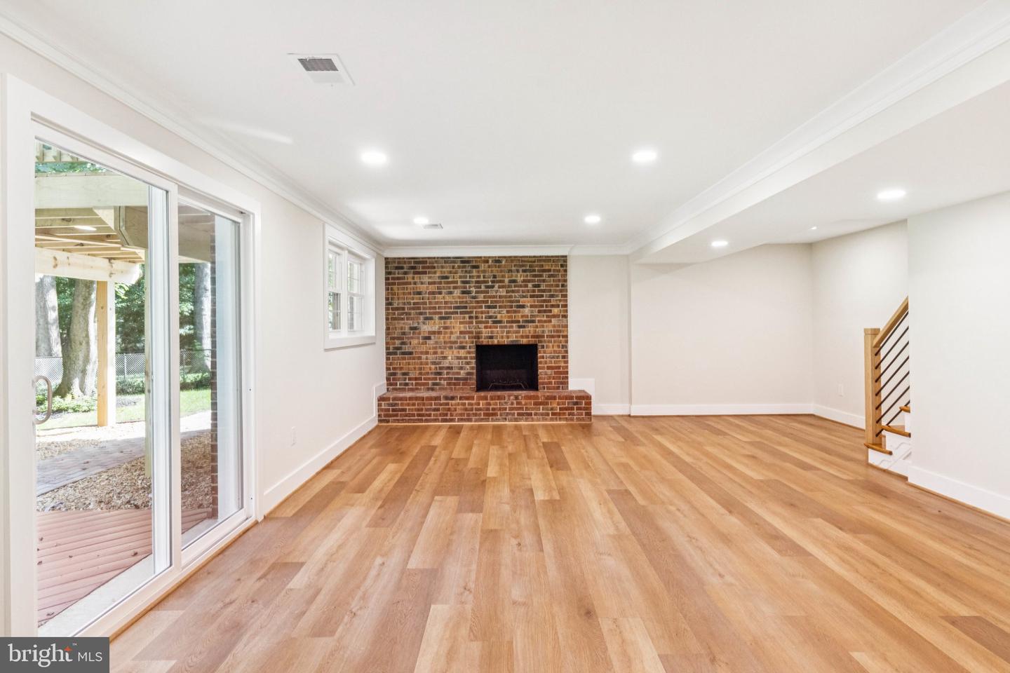 2437 ROCKBRIDGE ST, VIENNA, Virginia 22180, 4 Bedrooms Bedrooms, ,3 BathroomsBathrooms,Residential,For sale,2437 ROCKBRIDGE ST,VAFX2247456 MLS # VAFX2247456