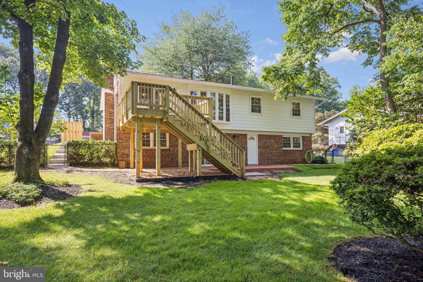 2437 ROCKBRIDGE ST, VIENNA, Virginia 22180, 4 Bedrooms Bedrooms, ,3 BathroomsBathrooms,Residential,For sale,2437 ROCKBRIDGE ST,VAFX2247456 MLS # VAFX2247456