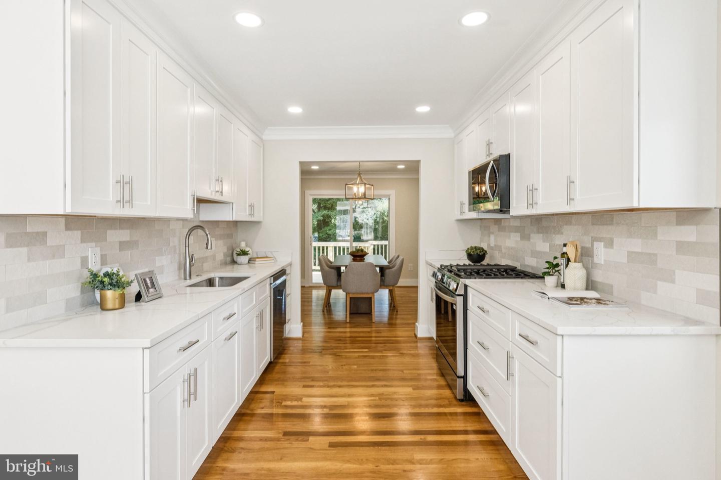 2437 ROCKBRIDGE ST, VIENNA, Virginia 22180, 4 Bedrooms Bedrooms, ,3 BathroomsBathrooms,Residential,For sale,2437 ROCKBRIDGE ST,VAFX2247456 MLS # VAFX2247456