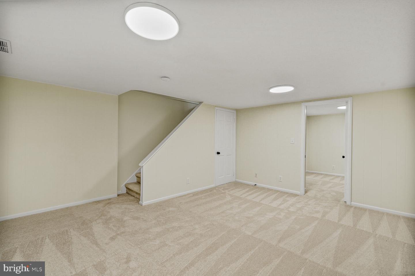 3465 S WAKEFIELD ST S, ARLINGTON, Virginia 22206, 2 Bedrooms Bedrooms, ,2 BathroomsBathrooms,Residential,For sale,3465 S WAKEFIELD ST S,VAAR2059254 MLS # VAAR2059254