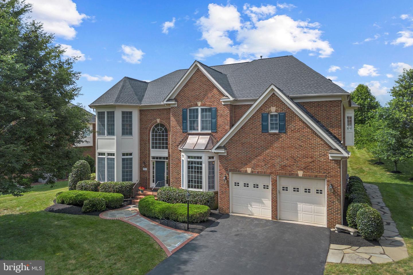 19359 WRENBURY LN, LEESBURG, Virginia 20175, 5 Bedrooms Bedrooms, ,5 BathroomsBathrooms,Residential,For sale,19359 WRENBURY LN,VALO2099702 MLS # VALO2099702