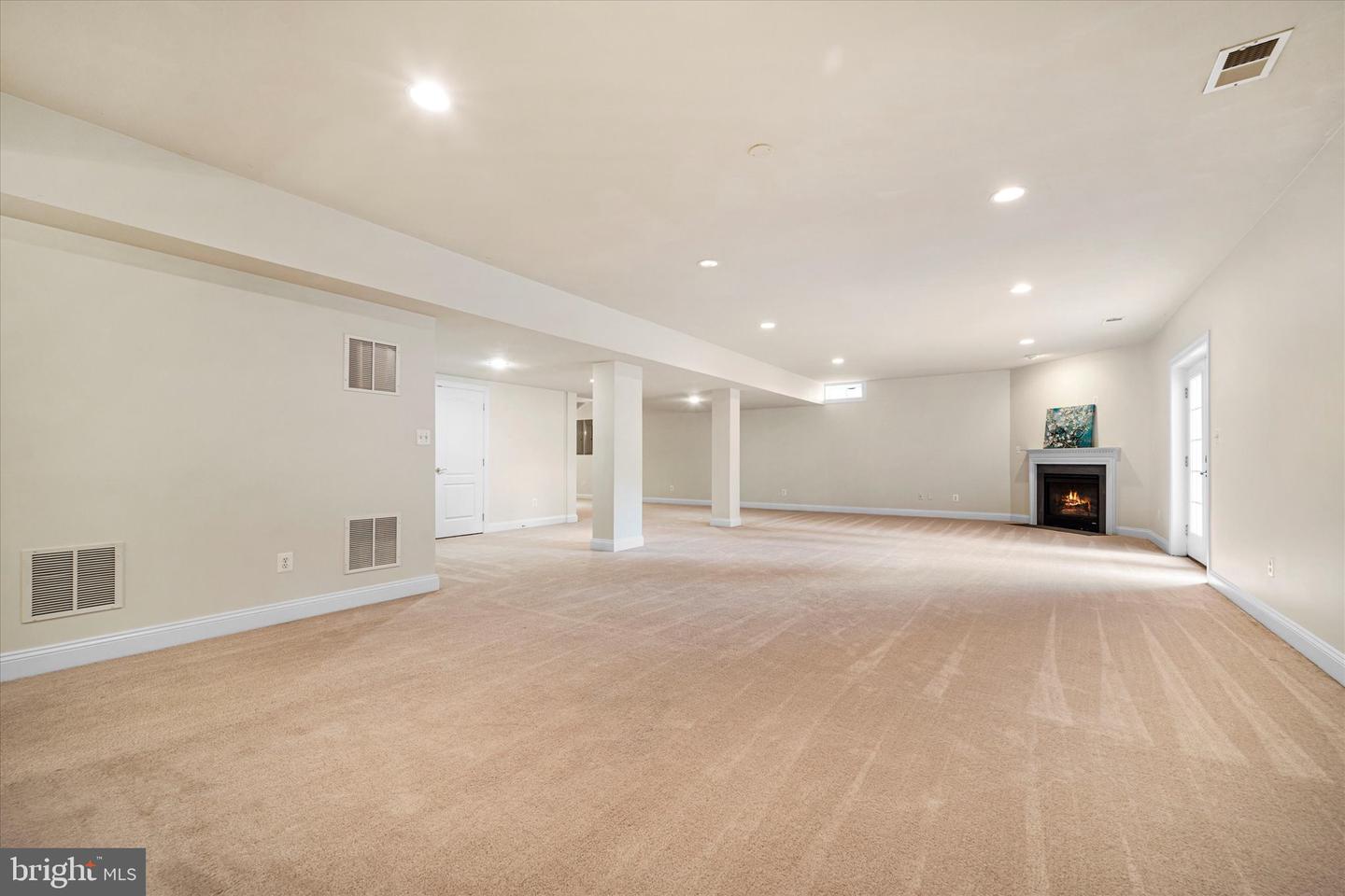 19359 WRENBURY LN, LEESBURG, Virginia 20175, 5 Bedrooms Bedrooms, ,5 BathroomsBathrooms,Residential,For sale,19359 WRENBURY LN,VALO2099702 MLS # VALO2099702