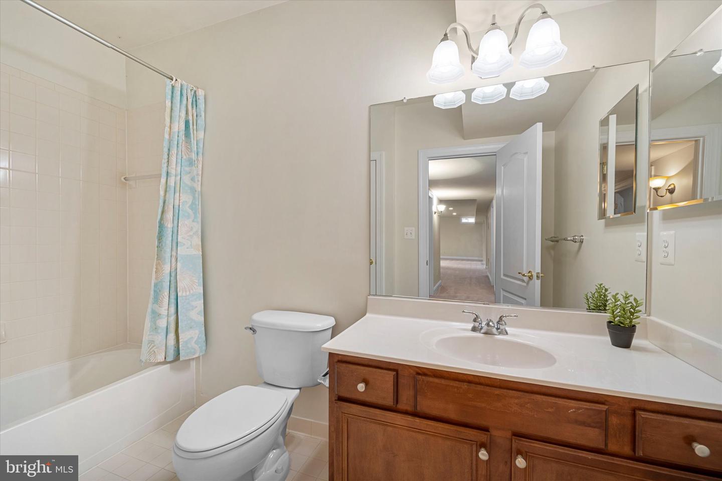 19359 WRENBURY LN, LEESBURG, Virginia 20175, 5 Bedrooms Bedrooms, ,5 BathroomsBathrooms,Residential,For sale,19359 WRENBURY LN,VALO2099702 MLS # VALO2099702