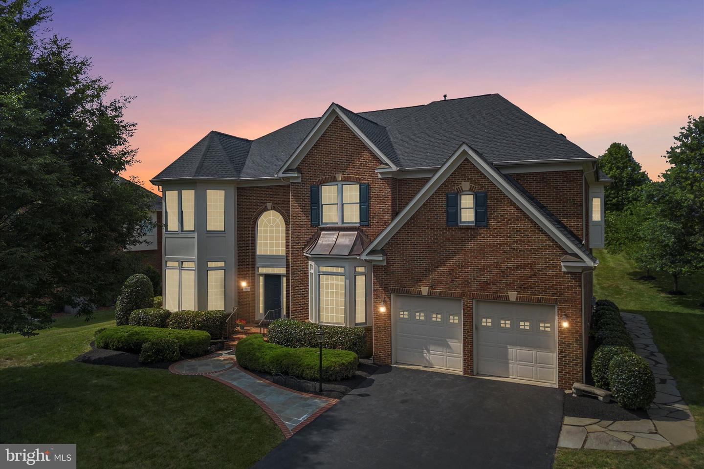 19359 WRENBURY LN, LEESBURG, Virginia 20175, 5 Bedrooms Bedrooms, ,5 BathroomsBathrooms,Residential,For sale,19359 WRENBURY LN,VALO2099702 MLS # VALO2099702
