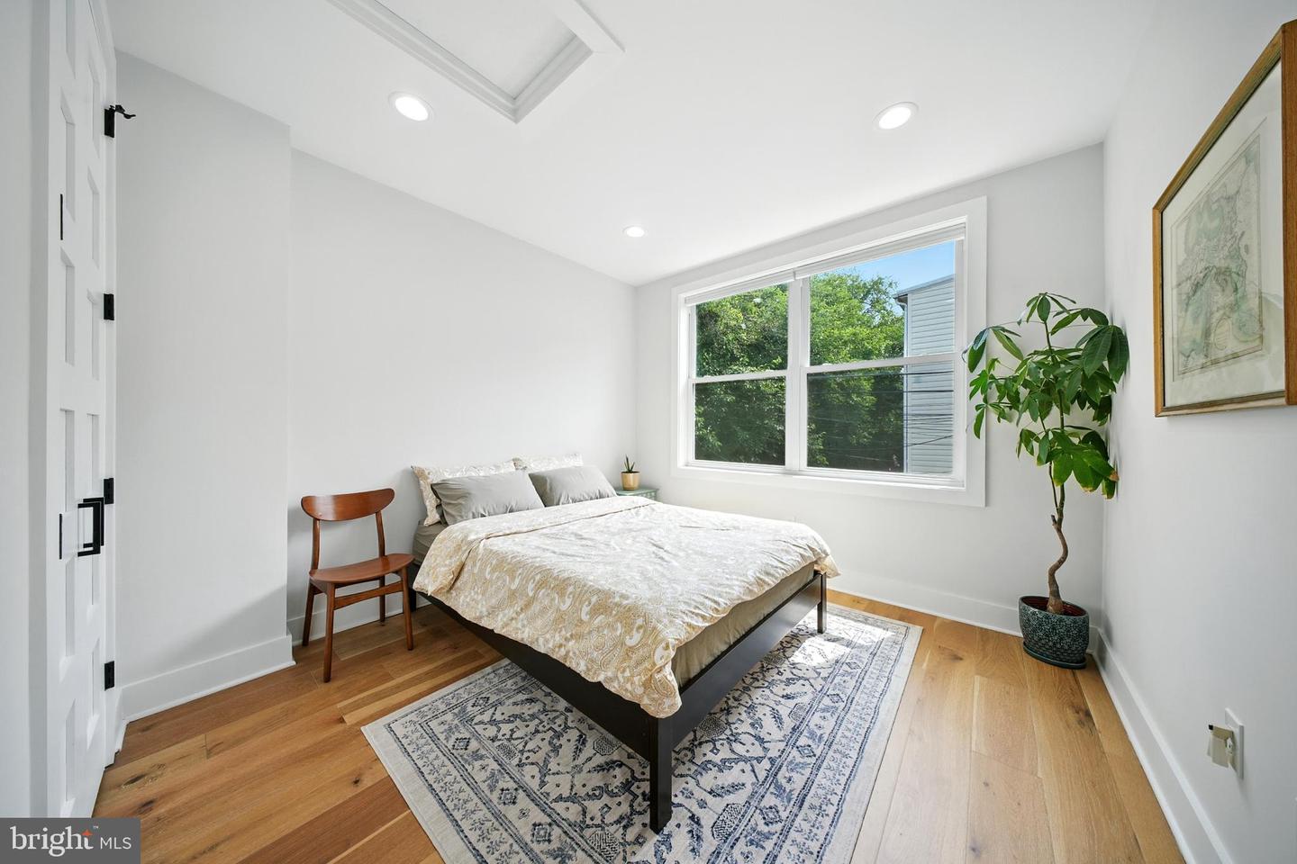 1831 NORTH CAPITOL ST NE, WASHINGTON, District Of Columbia 20002, 4 Bedrooms Bedrooms, ,4 BathroomsBathrooms,Residential,For sale,1831 NORTH CAPITOL ST NE,DCDC2206246 MLS # DCDC2206246