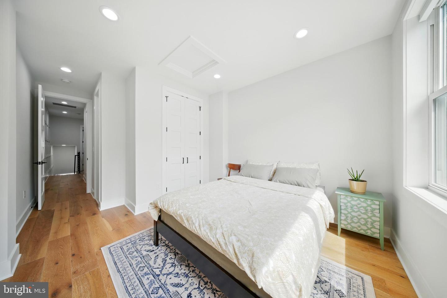 1831 NORTH CAPITOL ST NE, WASHINGTON, District Of Columbia 20002, 4 Bedrooms Bedrooms, ,4 BathroomsBathrooms,Residential,For sale,1831 NORTH CAPITOL ST NE,DCDC2206246 MLS # DCDC2206246