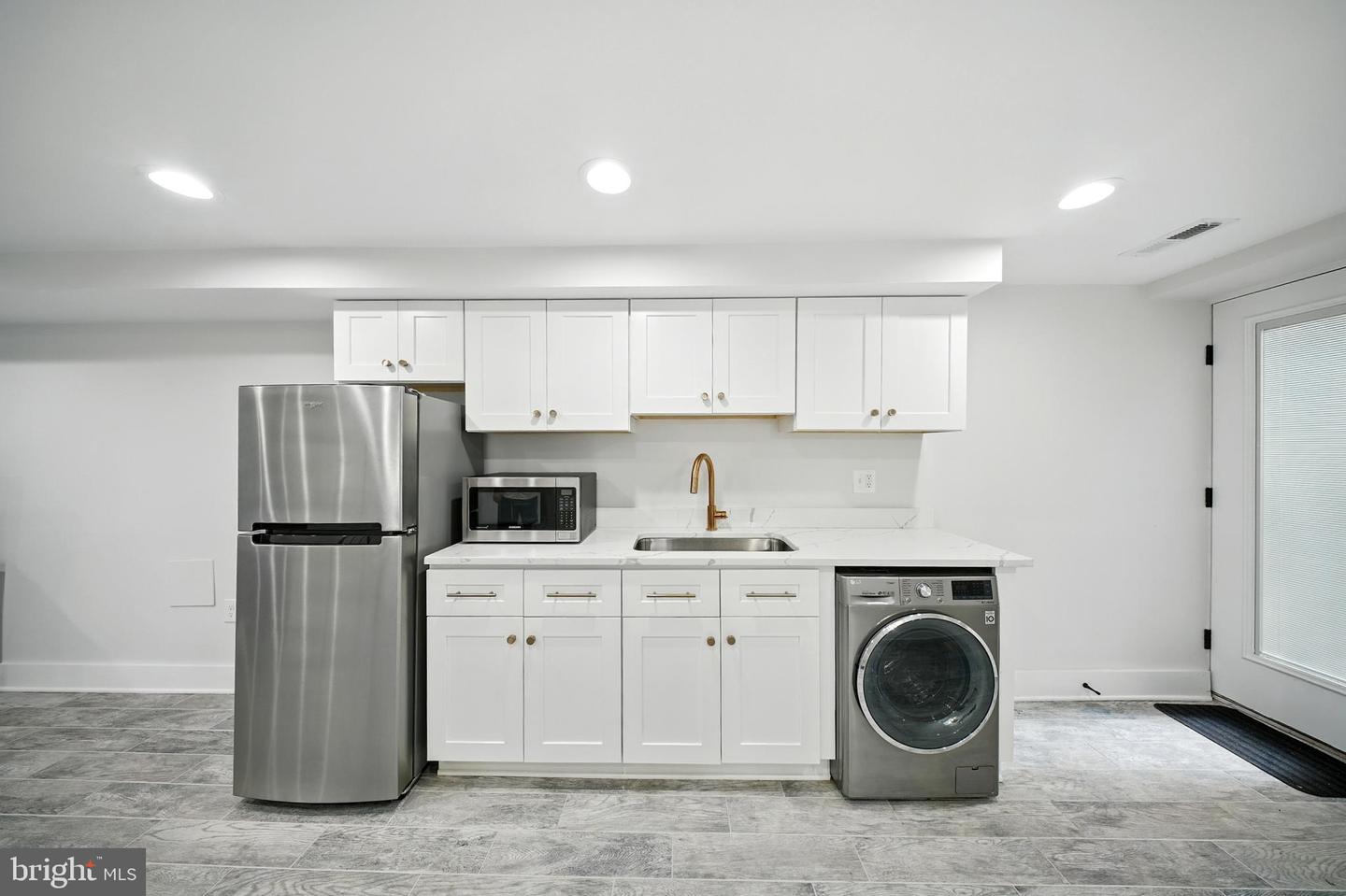 1831 NORTH CAPITOL ST NE, WASHINGTON, District Of Columbia 20002, 4 Bedrooms Bedrooms, ,4 BathroomsBathrooms,Residential,For sale,1831 NORTH CAPITOL ST NE,DCDC2206246 MLS # DCDC2206246
